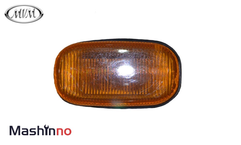 چراغ راهنما روی گلگیر چپ ام وی ام 550